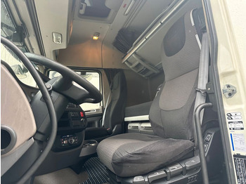 Crédit-bail DAF XF 460 SpaceCab Retarder TÜV neu DAF XF 460 SpaceCab Retarder DAF XF 460 SpaceCab Retarder TÜV neu DAF XF 460 SpaceCab Retarder: photos 5 Crédit-bail DAF XF 460 SpaceCab Retarder TÜV neu DAF XF 460 SpaceCab Retarder DAF XF 460 SpaceCab Retarder TÜV neu DAF XF 460 SpaceCab Retarder: photos 5