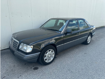 Berline MERCEDES-BENZ