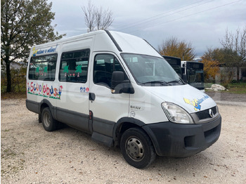 Bus scolaire IVECO Daily