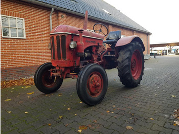 Tracteur agricole HANOMAG