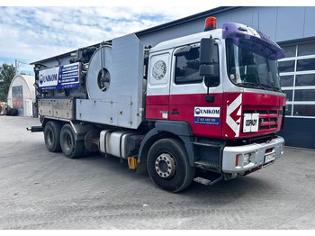 Camion hydrocureur STEYR