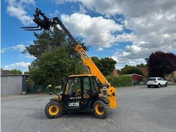 Chariot télescopique JCB