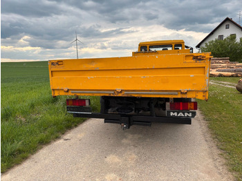 Crédit-bail MAN 8.224 L 2000 MAN 8.224 L 2000: photos 5 Crédit-bail MAN 8.224 L 2000 MAN 8.224 L 2000: photos 5