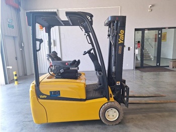 Chariot élévateur électrique Yale ERP 20 VT: photos 2 Chariot élévateur électrique Yale ERP 20 VT: photos 2