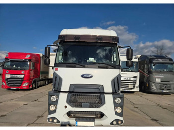 Tracteur routier Ford CARGO: photos 3 Tracteur routier Ford CARGO: photos 3