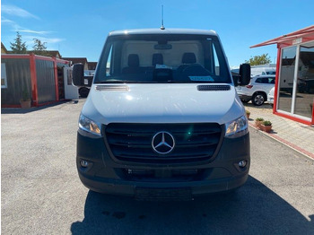 Véhicule utilitaire plateau baché MERCEDES-BENZ Sprinter 319