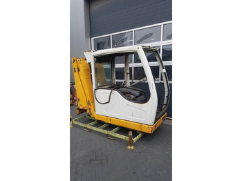 Cabine et intérieur LIEBHERR