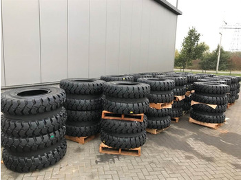Pneus et jantes pour Engins de chantier neuf Trelleborg 12.00-20 Dual excavator solid-Tyre/Reifen/Banden: photos 4 Pneus et jantes pour Engins de chantier neuf Trelleborg 12.00-20 Dual excavator solid-Tyre/Reifen/Banden: photos 4