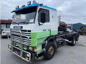 Châssis cabine SCANIA R142