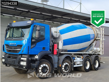 Camion malaxeur LIEBHERR