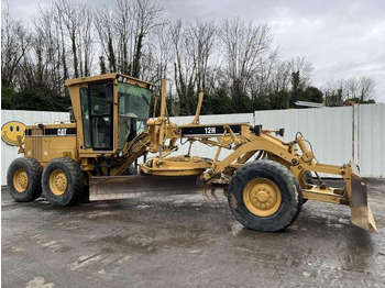 Niveleuse CATERPILLAR 12H