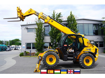 Chargeuse sur pneus télescopique JCB