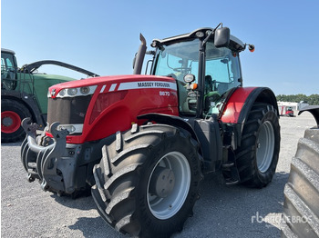 Tracteur agricole MASSEY FERGUSON 8670
