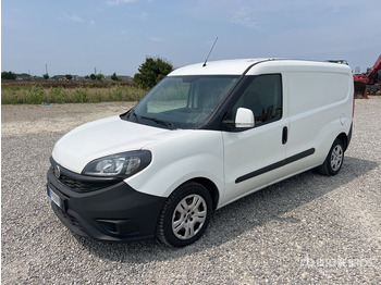 Fourgon utilitaire FIAT Doblo Cargo