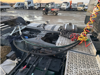 Tracteur routier 2009 DAF CF85.460 4x2 S/A Sleeper Truck Tractor: photos 5