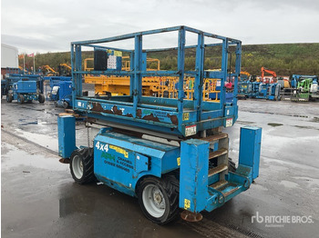 Nacelle ciseaux 2008 Genie GS3268 4x4 Diesel Scissor Lift: photos 3