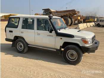 SUV TOYOTA Land Cruiser