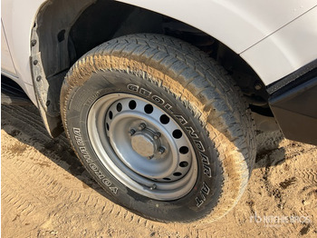 SUV 2018 Toyota Prado TX 150L 4x4 SUV: photos 5 SUV 2018 Toyota Prado TX 150L 4x4 SUV: photos 5