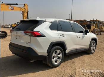 SUV 2019 Toyota RAV4 4WD SUV: photos 3 SUV 2019 Toyota RAV4 4WD SUV: photos 3