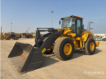 Chargeuse sur pneus VOLVO