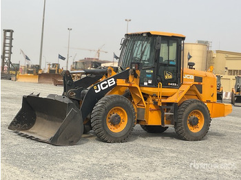 Chargeuse sur pneus JCB