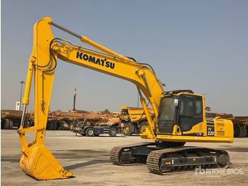 Pelle sur chenille KOMATSU PC220-8