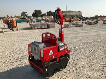 Mini compacteur AMMANN