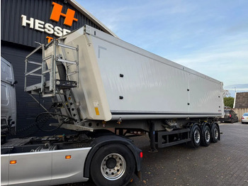 Semi-remorque benne SCHMITZ SCB