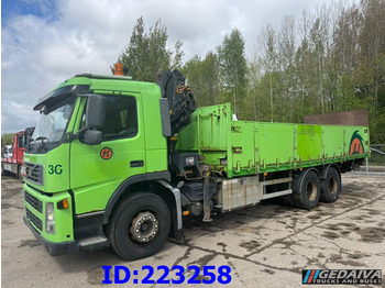 Camion plateau VOLVO