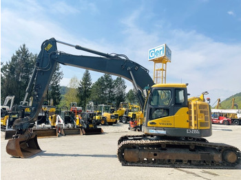 Pelle sur chenille VOLVO ECR235CL