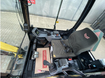 Mini pelle Yanmar SV18: photos 3 Mini pelle Yanmar SV18: photos 3