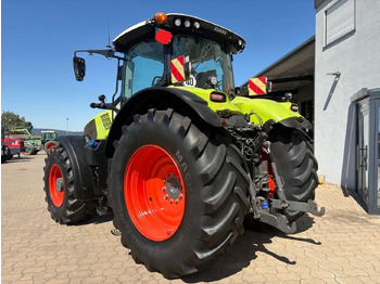 Tracteur agricole CLAAS Axion 870