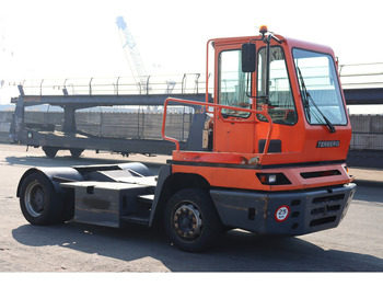 Tracteur portuaire TERBERG