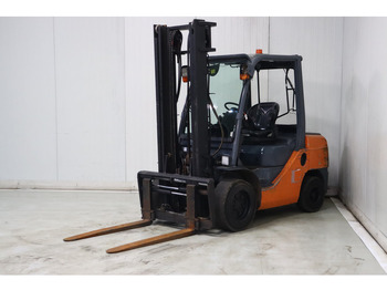 Chariot élévateur diesel Toyota 52-8FDJF35: photos 4