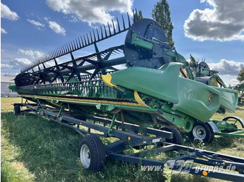 Moissoneuse JOHN DEERE