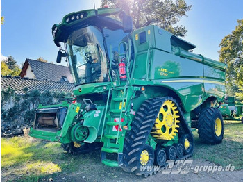 Moissonneuse-batteuse JOHN DEERE S780
