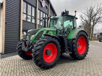 Tracteur agricole FENDT 724 Vario