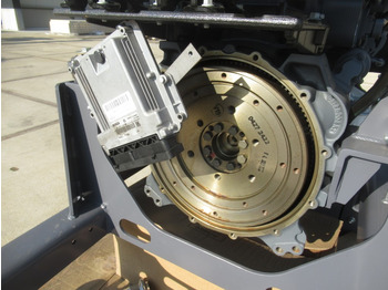 Moteur pour Engins de chantier neuf Deutz TD3.6 L4 -: photos 5 Moteur pour Engins de chantier neuf Deutz TD3.6 L4 -: photos 5