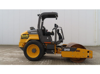 Compacteur à pieds de mouton/ Monocylindre VOLVO SD45B