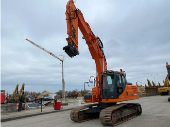 Pelle sur chenille DOOSAN DX225LC