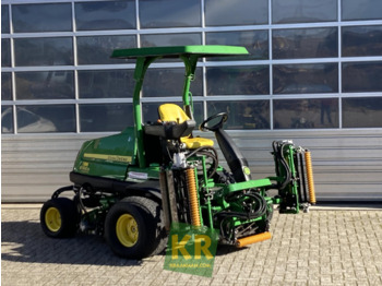 Motofaucheuse JOHN DEERE 8700