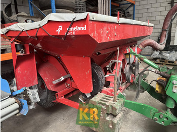 Distributeur d'engrais KVERNELAND