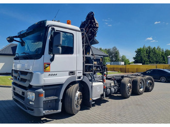 Camion grue MERCEDES-BENZ Actros 3244