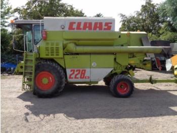 Moissonneuse-batteuse CLAAS Commandor 228 CS: photos 1