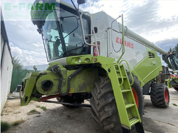 Moissonneuse-batteuse CLAAS Tucano