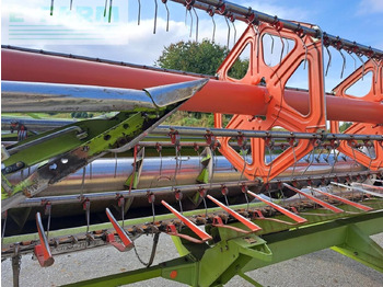 Moissonneuse-batteuse CLAAS Lexion