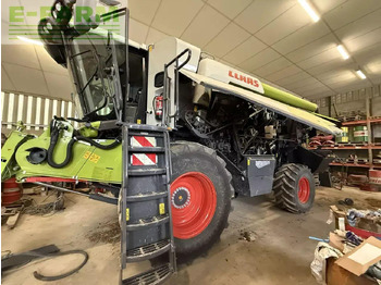 Moissonneuse-batteuse CLAAS Lexion 760