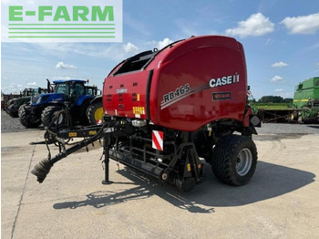 Presse à balles cubiques CASE IH