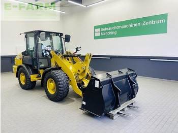 Mini pelle CATERPILLAR 906