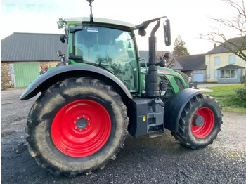 Tracteur agricole FENDT 716 Vario